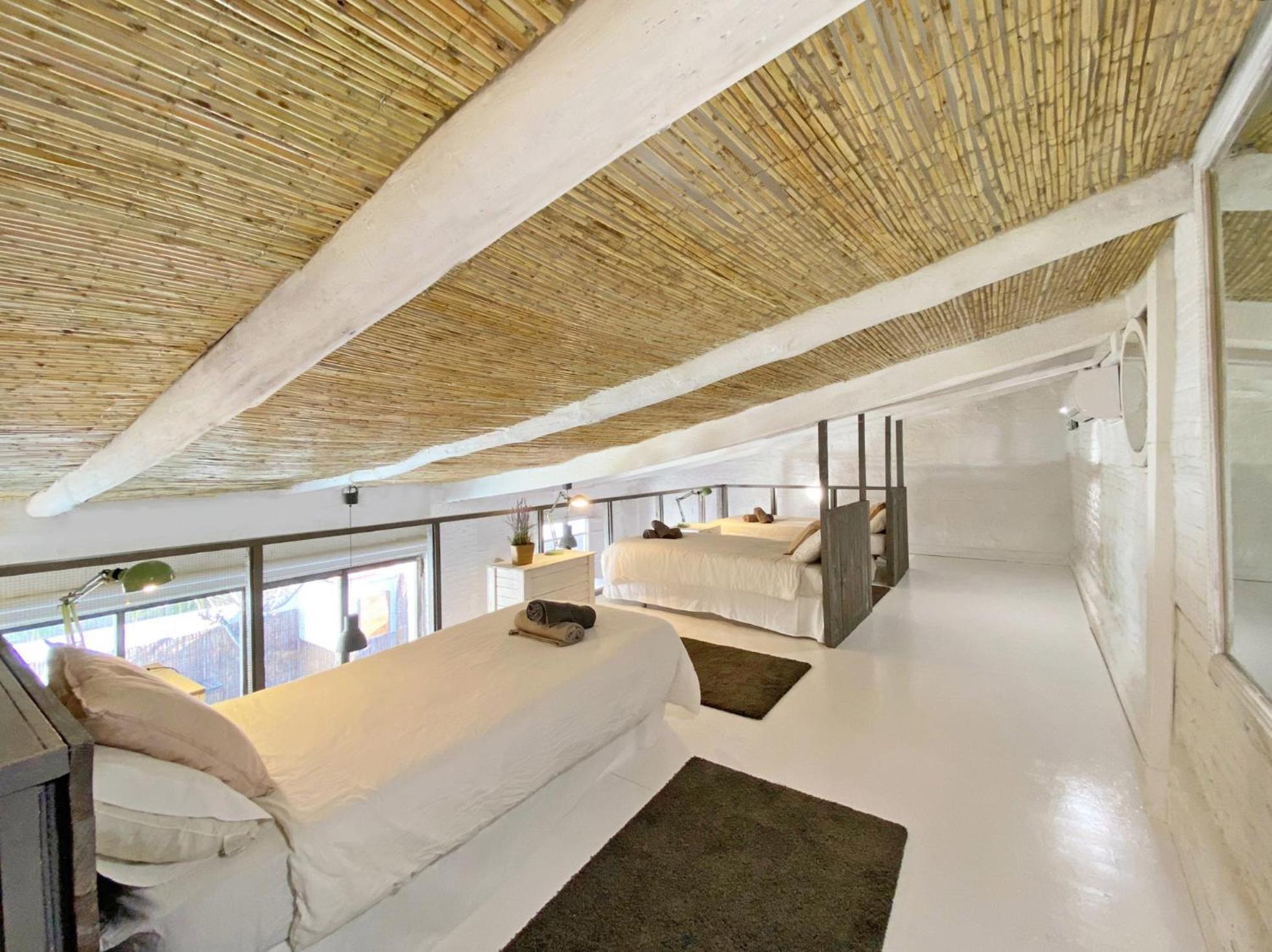 Fridays Flats Casa Lavander บาร์เซโลนา ภายนอก รูปภาพ