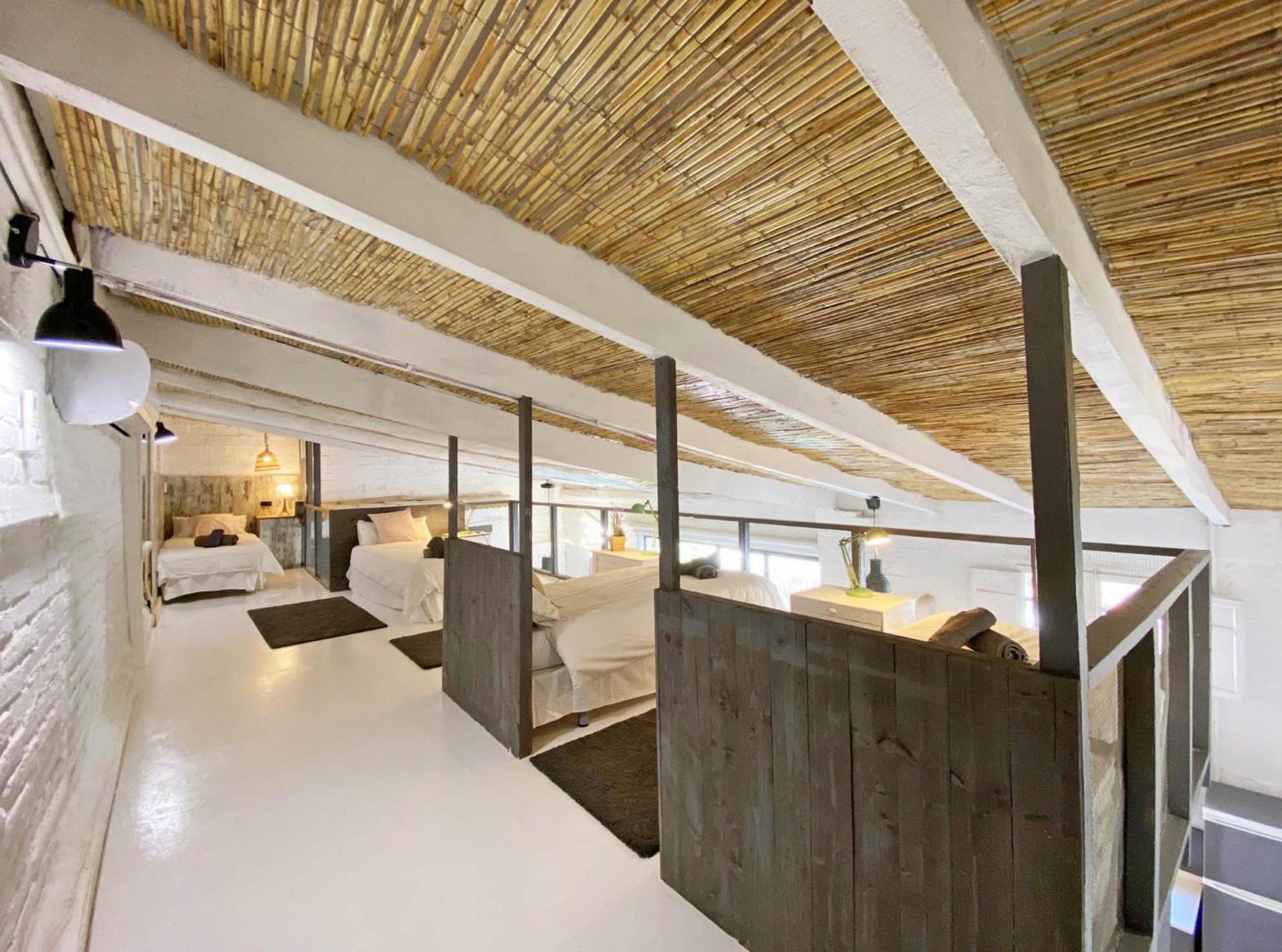 Fridays Flats Casa Lavander บาร์เซโลนา ภายนอก รูปภาพ