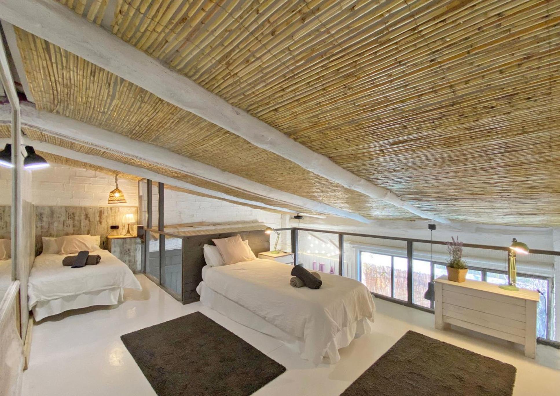 Fridays Flats Casa Lavander บาร์เซโลนา ภายนอก รูปภาพ